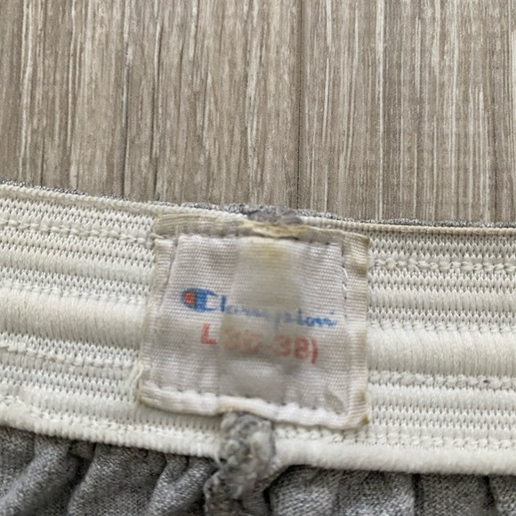 Champion grey basketball shorts - Picture 3 of 3